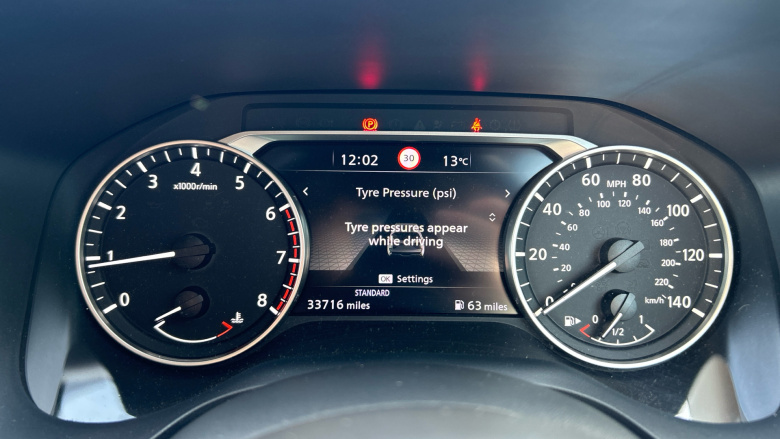 Nissan Qashqai 1.3 DiG-T MH N-Connecta 5dr Petrol Hatchback